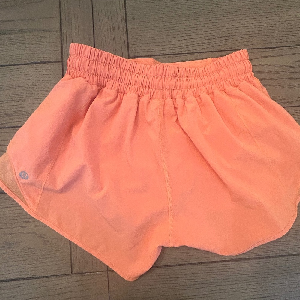Lululemon Hotty Hot Shorts 2.5"